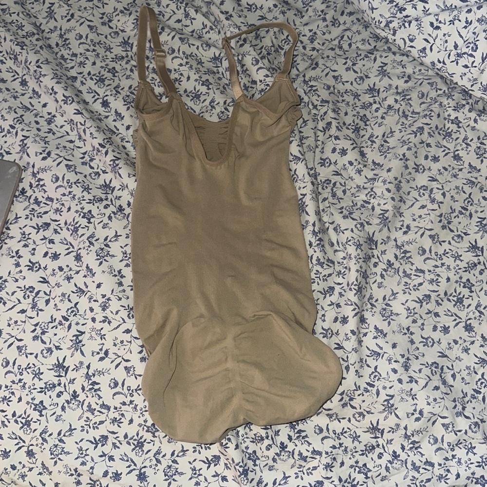 Skims bodysuit - Picture 4 of 5